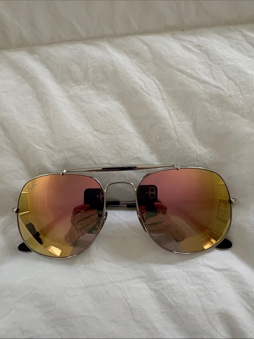 Ray-Ban Aviator Sunglasses with Pink-Gold Mirrored Lenses and Silver Frame